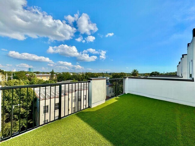 Building Photo - 4215 W North A St