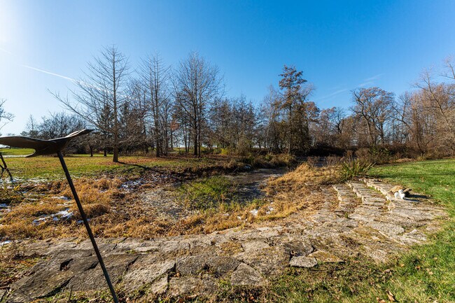 Building Photo - 15057 Whipple Rd