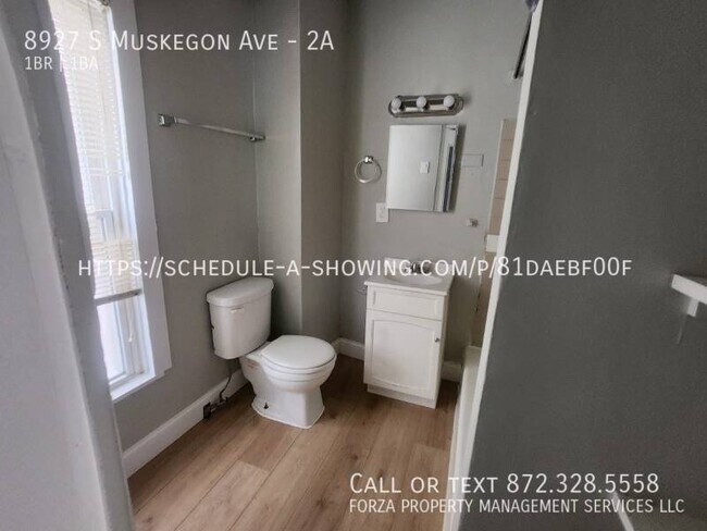 Building Photo - 8927 S Muskegon Ave