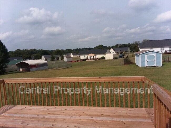Building Photo - 5423 Parris Bridge Rd