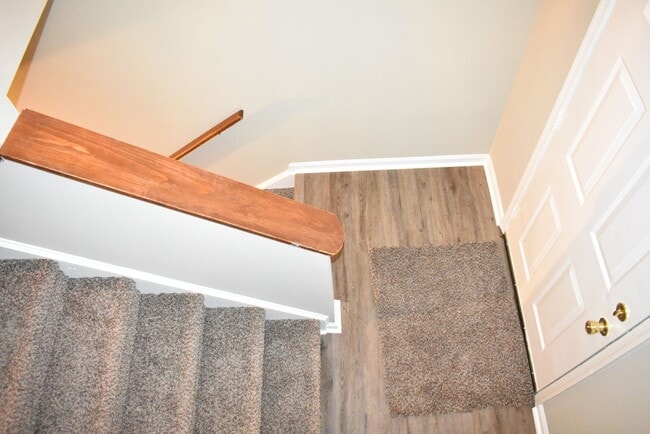 Building Photo - Great Split Foyer In Fredericksburg!