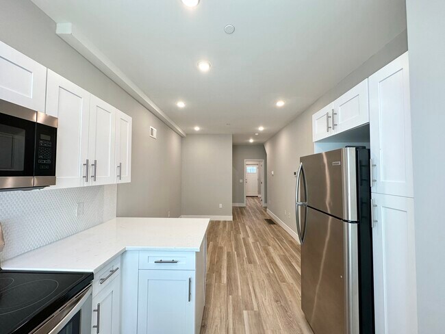 Building Photo - 2009 N Darien St