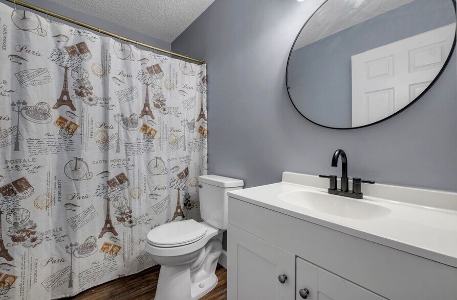 Building Photo - 1957 Darryl Dr