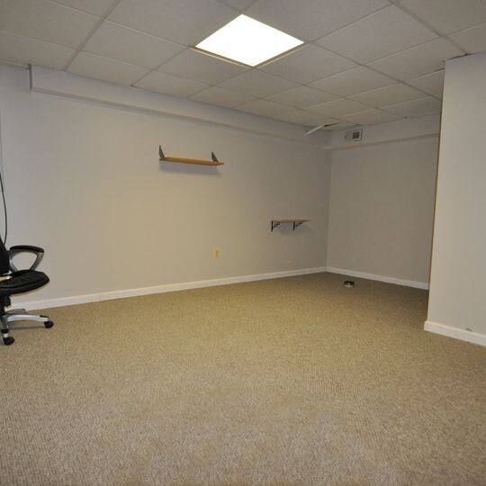 Building Photo - 206 Roundhouse Ct