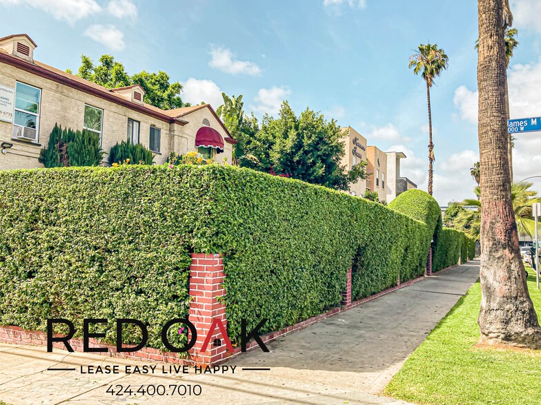 Building Photo - 851 S Kenmore Ave