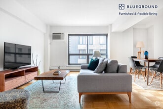 Building Photo - 300 E 51st St
