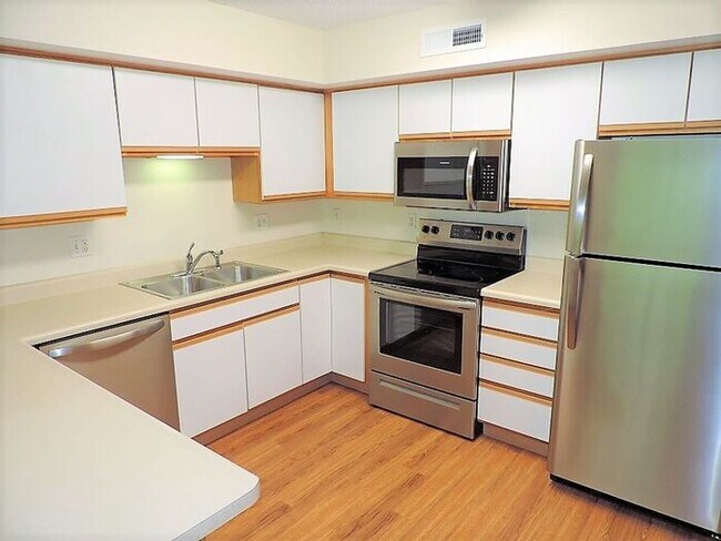 Building Photo - $1,300 | 2 Bedroom, 1 Bathroom Condo | No Pets* | Available for August 1st, 2026 Move In!