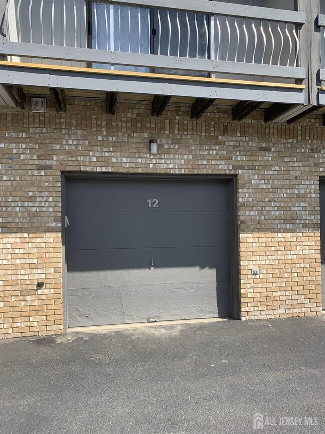 Building Photo - 12 Catawba Ct