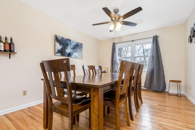 Building Photo - Youngs Drive