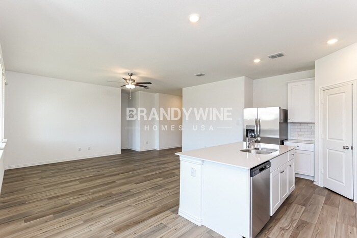 Building Photo - 341 Wentworth Dr