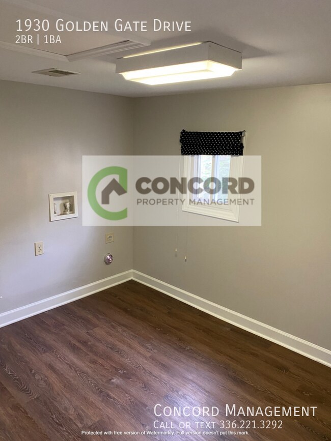 Building Photo - 1930 Golden Gate Dr