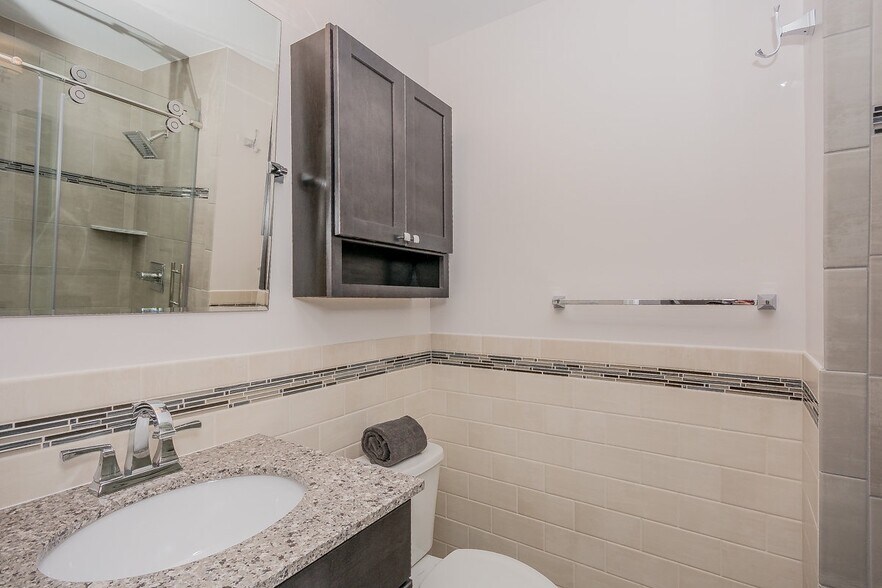 Building Photo - 413 Atlanta Court