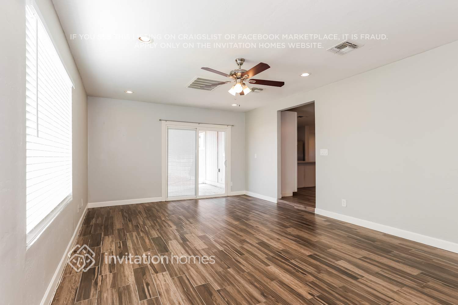 Building Photo - 6102 S Parkside Dr