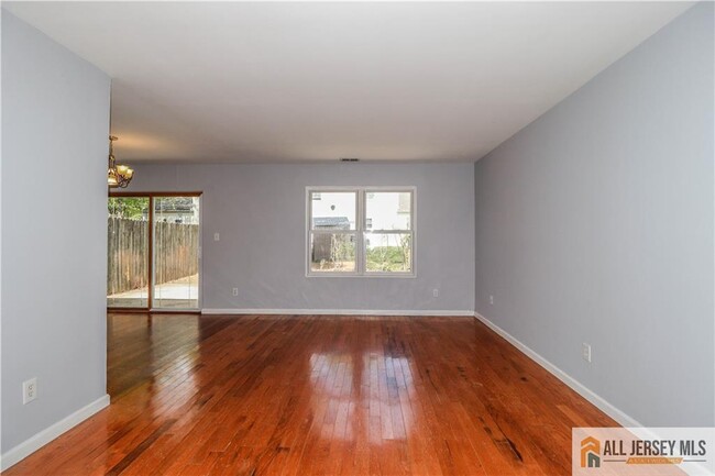 Building Photo - 149 Zwolak Ct