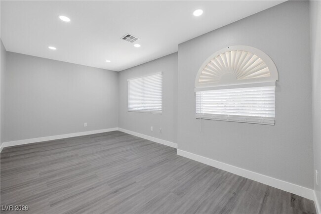 Building Photo - 265 Via Malorca St