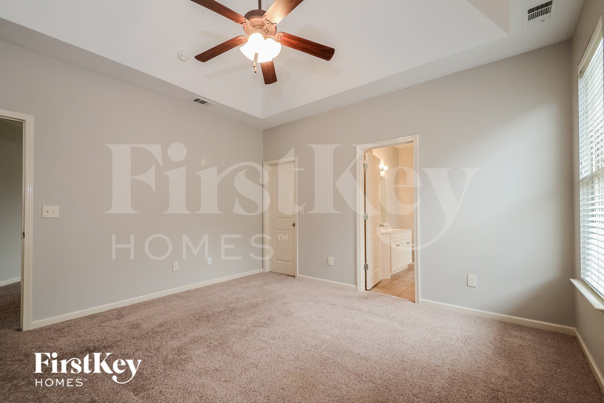 Building Photo - 4439 Sierra Ln