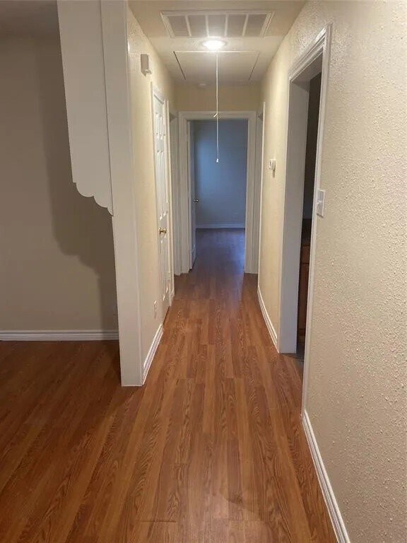 Building Photo - 6103 Sherwood Dr