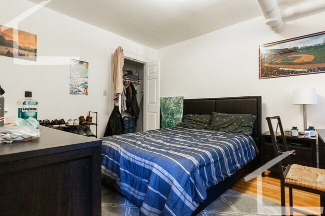 Building Photo - No Brokers Fee, No Security Deposit, Garden Level Unit, heat, Hot Water Included, Laundry on a Site