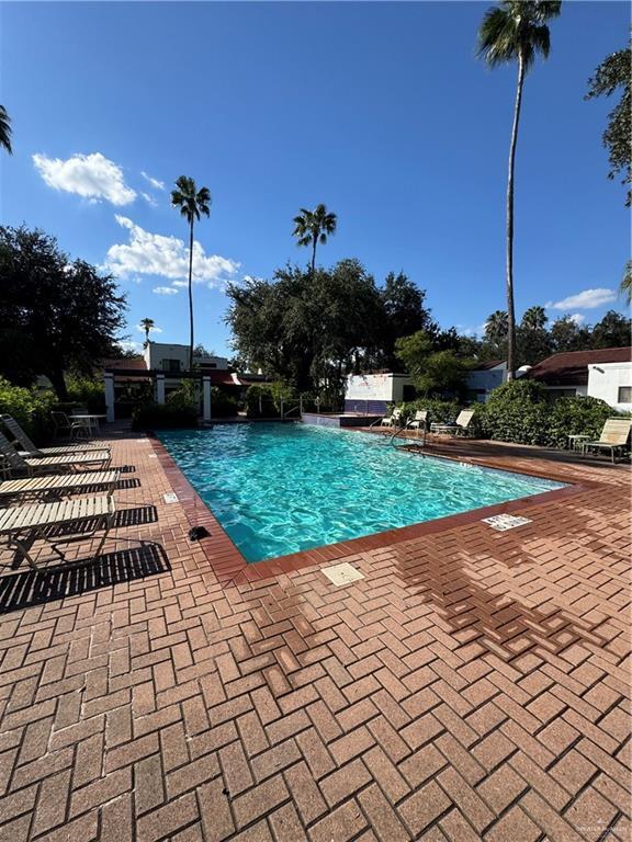 Building Photo - 10 Shasta E Ave