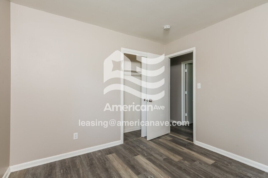 Building Photo - 2403 Falmouth Ave