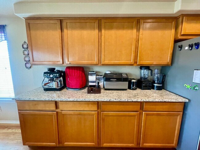 Building Photo - Gorgeous 5 Bedroom Cordera Home