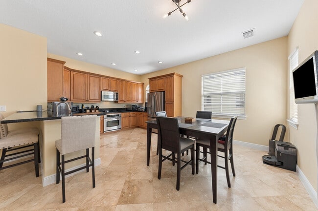 Building Photo - 41 Via Floresta Dr