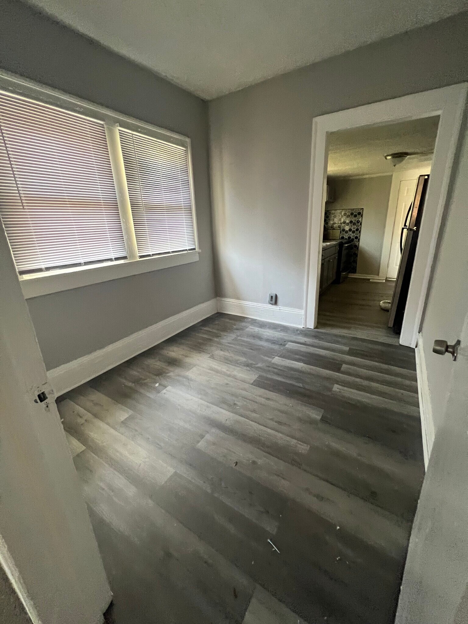 Building Photo - 3034 E Point St