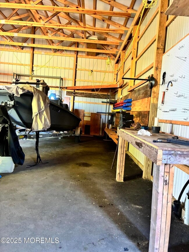 Building Photo - 328 E Main St