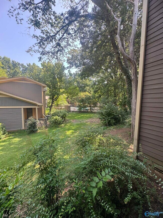 Building Photo - 2132 Belle Grove Dr SW