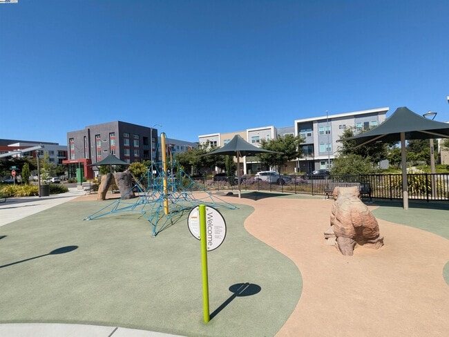 Building Photo - 5840 Virtual Ln
