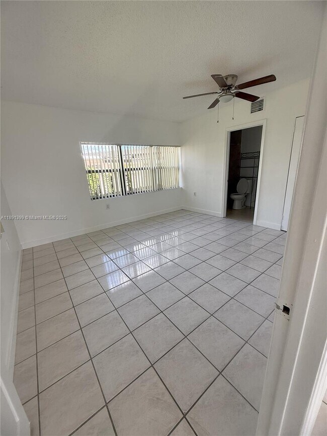 Building Photo - 11821 SW 185th Terrace