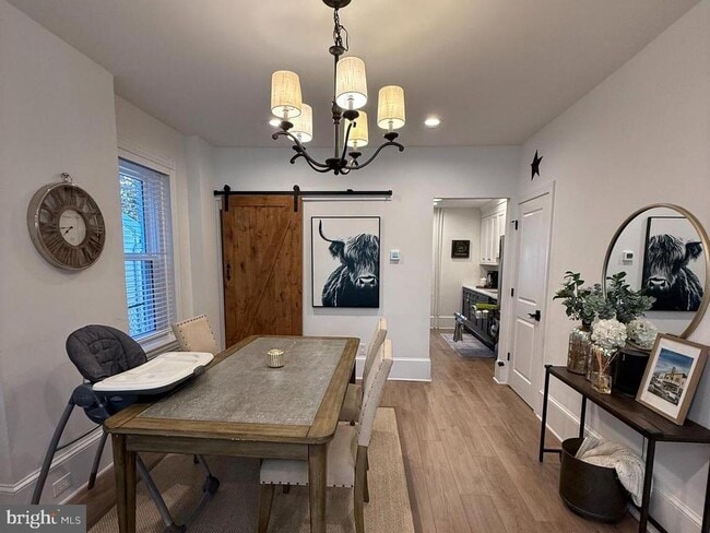 Primary Photo - 810 E Elm St