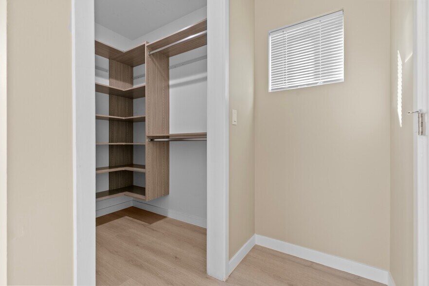 Building Photo - 14422 Judd St