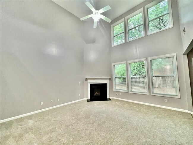 Building Photo - 1720 Rutland Pass Dr SE