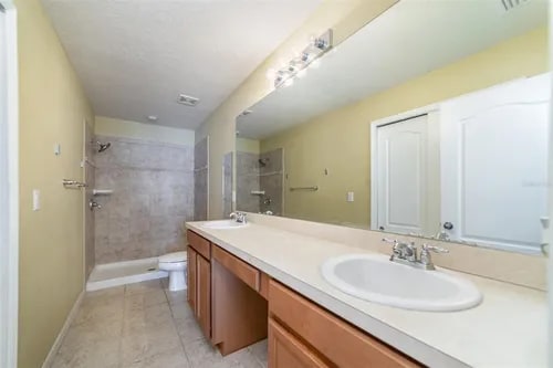 Building Photo - Beautiful 2 Bedroom 2.5 Bath Townhome loca...