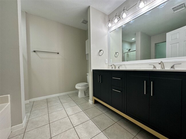 Building Photo - 21907 Willow Downs Dr
