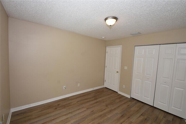 Building Photo - 13 Pinetree Drive