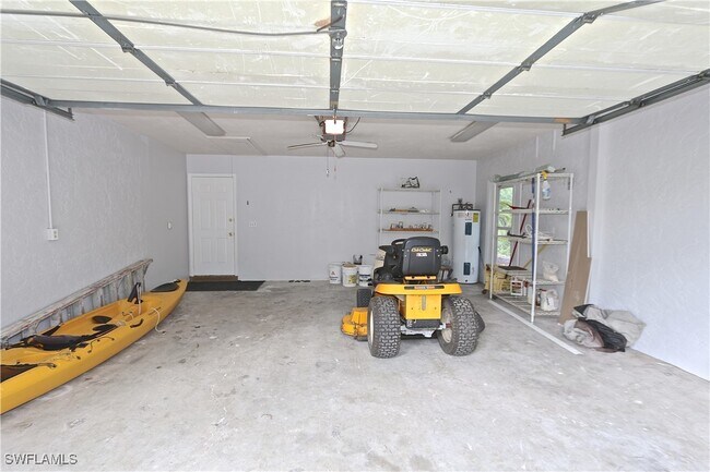 Building Photo - 5461 Boxwood Way