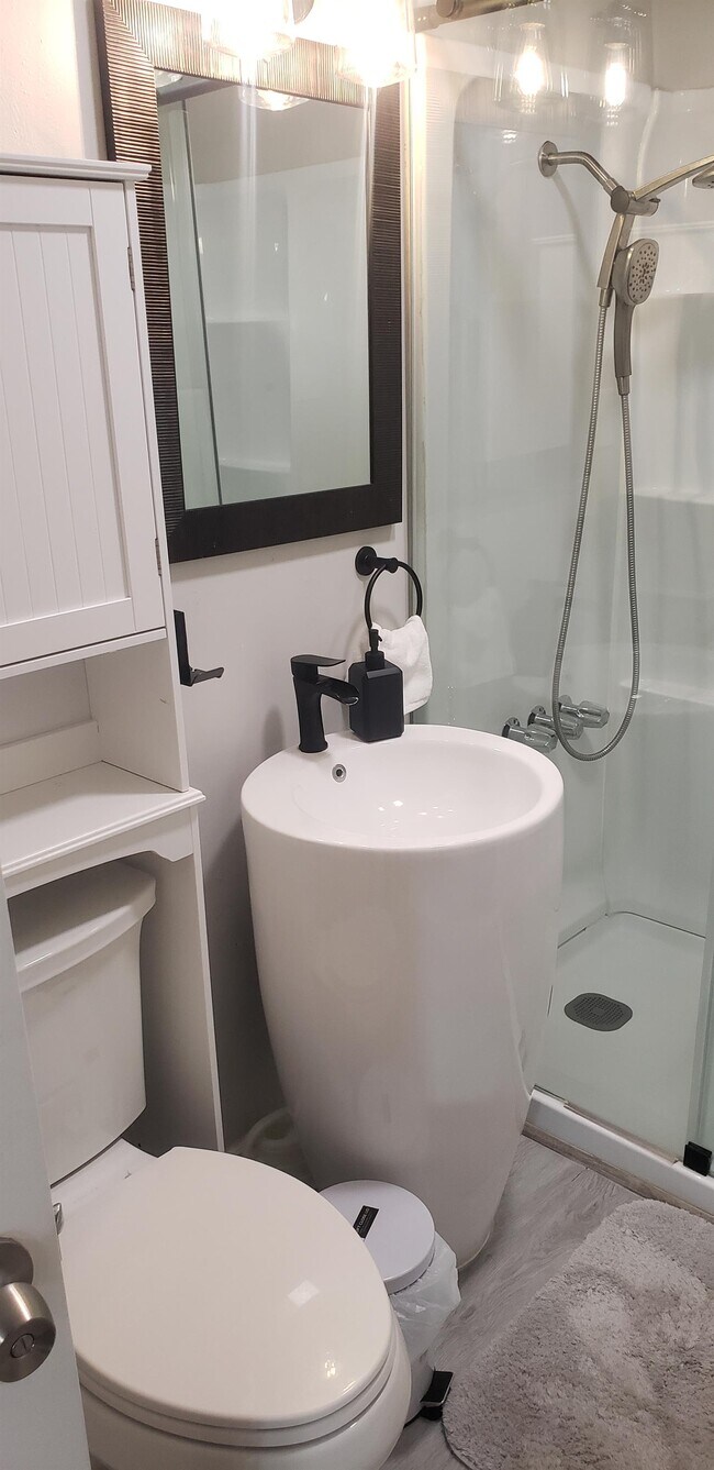 Building Photo - 61636 Capilla Dr