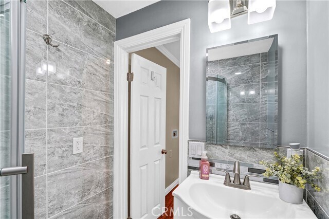 Building Photo - 15416 Gramercy Pl
