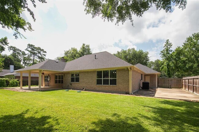 Building Photo - 2452 Ripplewood Dr