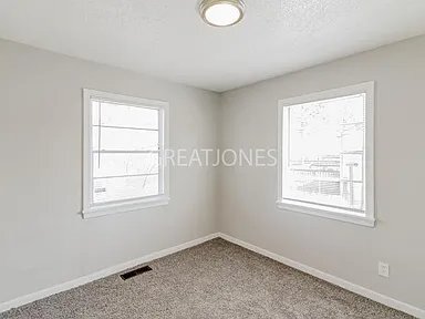 Building Photo - 6621 Seminole Dr
