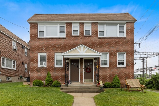 Building Photo - 145 Isabel Ave