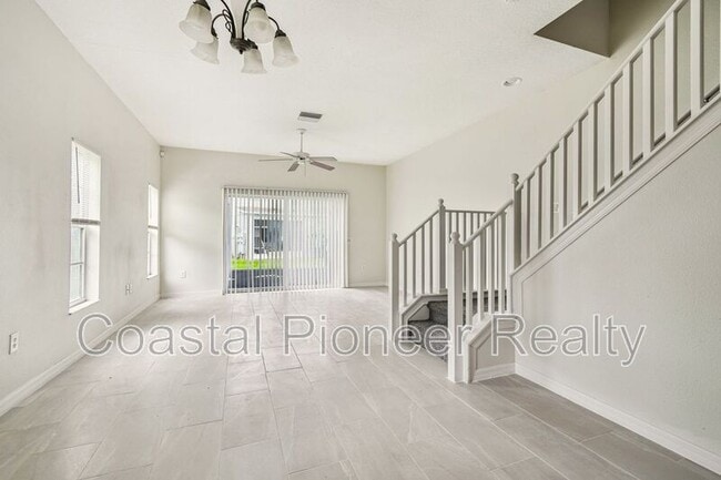 Building Photo - 6723 Lake Camden Way