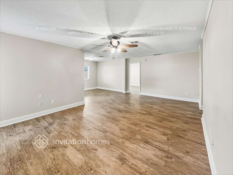 Building Photo - 1172 La Mesa Ave