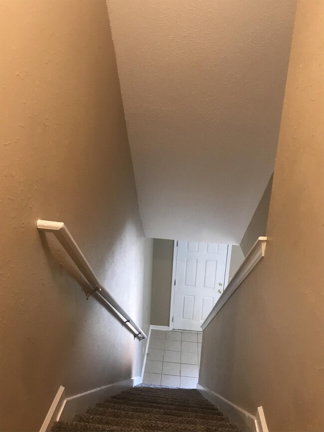 Building Photo - 6035 Creekerton Blvd