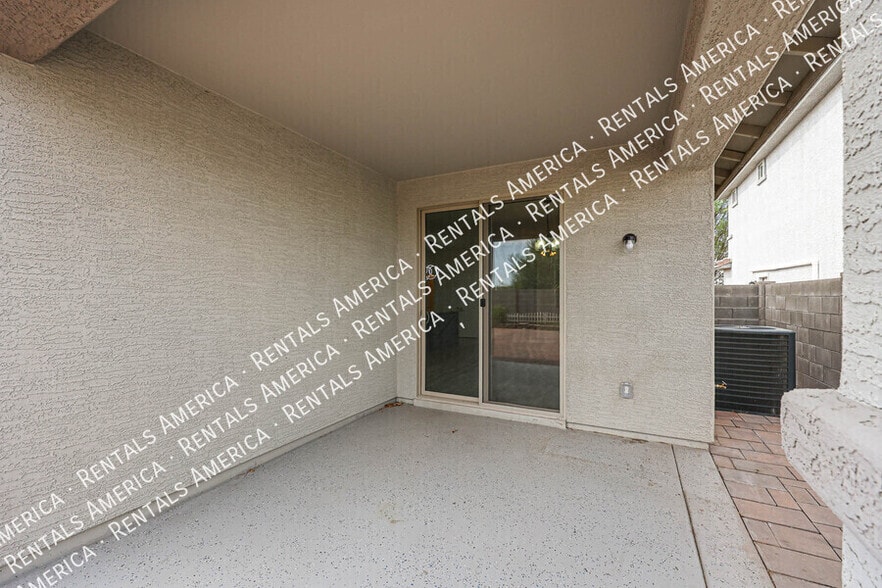 Building Photo - 9820 W Sanna St