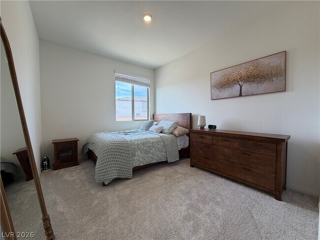 Building Photo - 11852 Black Canary Ave