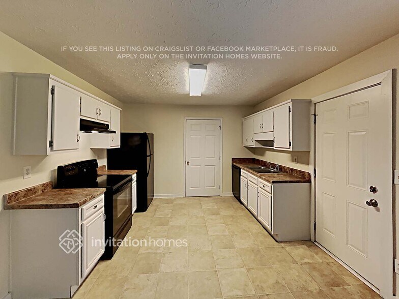Building Photo - 144 Ozora Rd