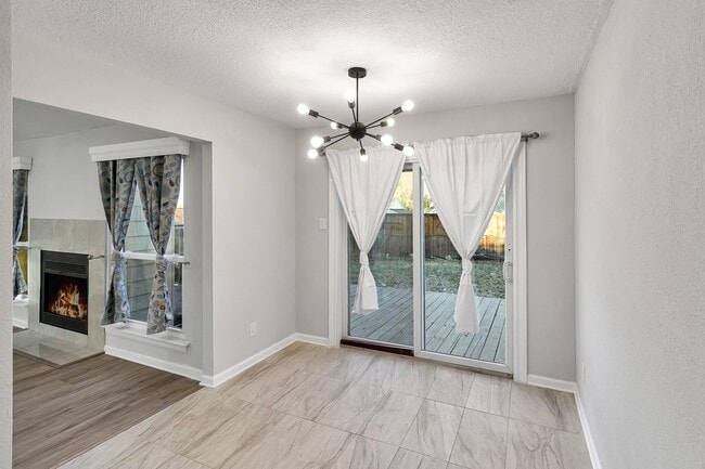 Building Photo - 246 Pinyon Ln